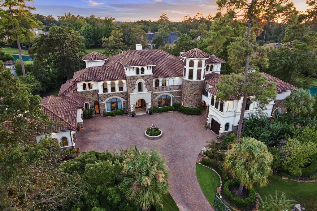 Mediterranean Carlton Woods Estate With Two Pools and a Private Casita Lists for $4,295,000 1 Mediterranean Carlton Woods Estate With Two Pools and a Private Casita Lists for $4,295,000