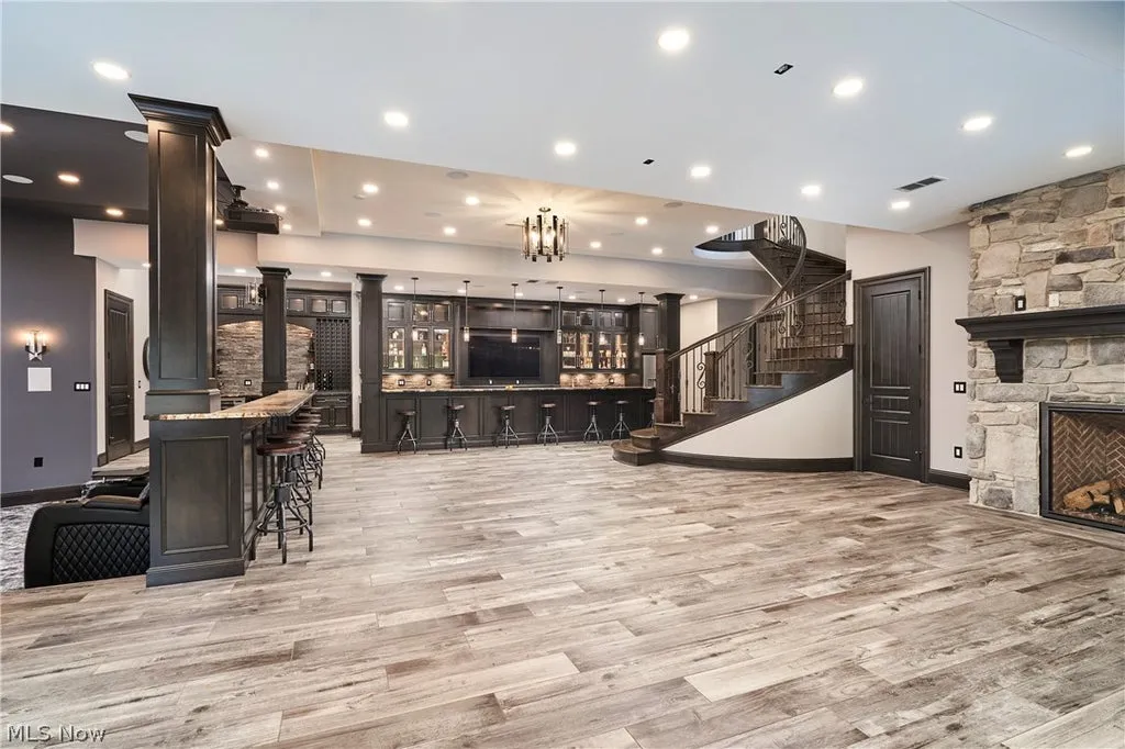 Sprawling Ohio Estate With a 30-Foot Great Room and 300-Bottle Wine Storage Lists for $4,950,000 10 6069 Oban Ct Medina OH 4425628