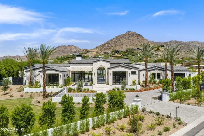 A Brand-New Paradise Valley Estate Has Views of Three Mountains—and a $9.289 Million Price Tag