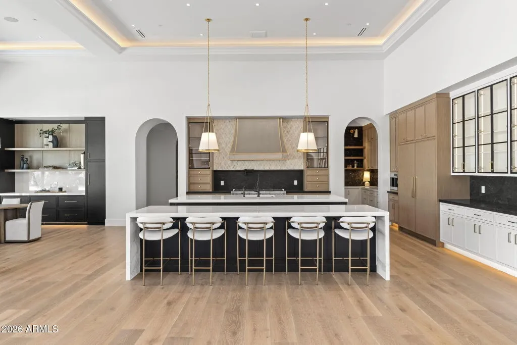A Brand-New Paradise Valley Estate Has Views of Three Mountains—and a $9.289 Million Price Tag 9 6610 N Mountain View Drive Paradise Valley AZ 8525310