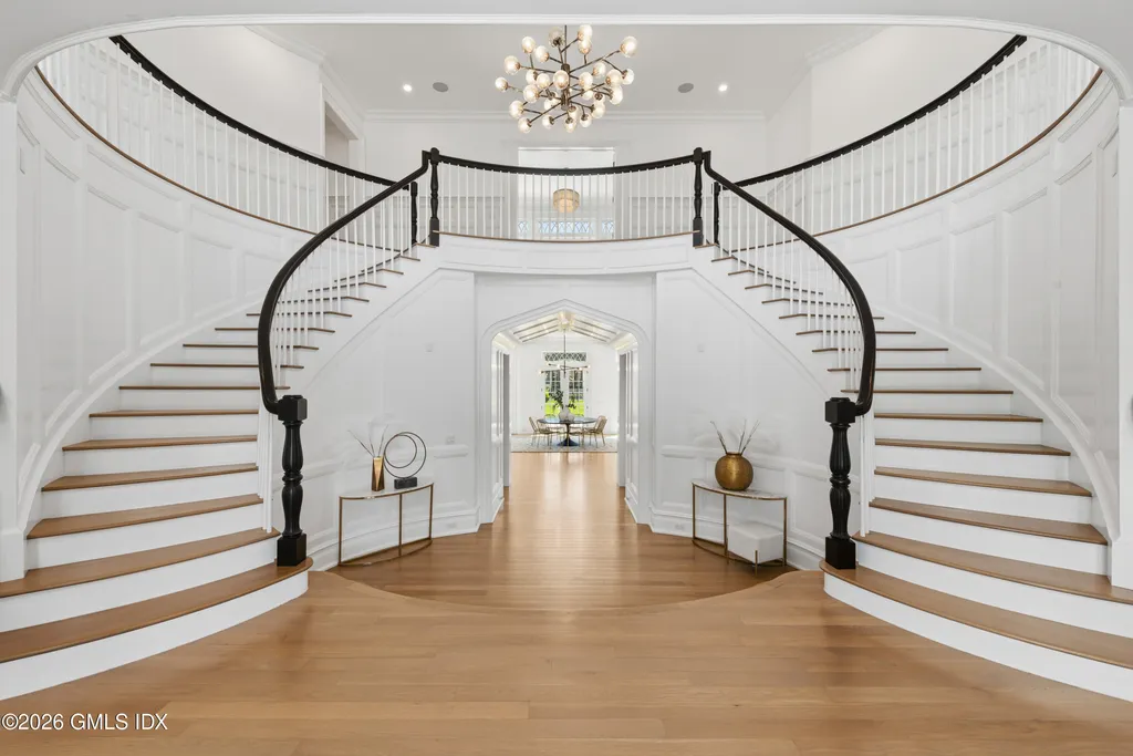 Expansive Greenwich Stone Manor with a 1,500-Square-Foot Guest House and Resort-Style Pool Asks $12,995,000 3 7 Loch Ln Greenwich CT 0683003