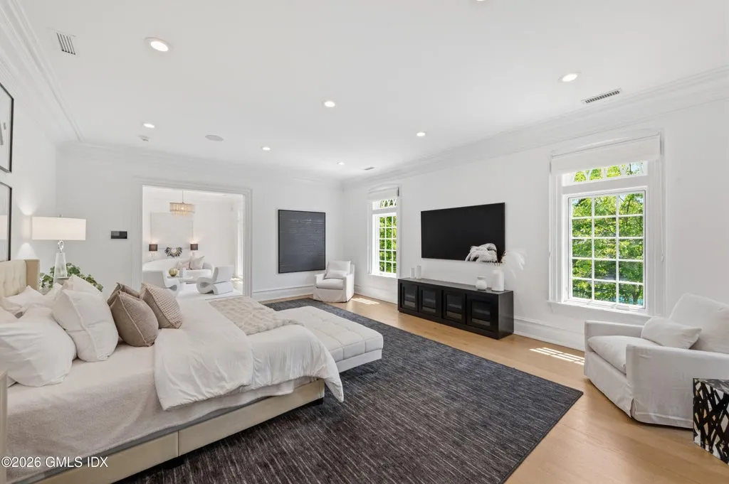 Expansive Greenwich Stone Manor with a 1,500-Square-Foot Guest House and Resort-Style Pool Asks $12,995,000 11 7 Loch Ln Greenwich CT 0683021