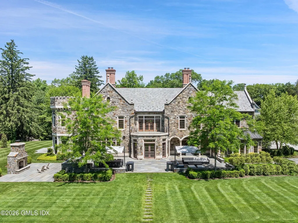 Expansive Greenwich Stone Manor with a 1,500-Square-Foot Guest House and Resort-Style Pool Asks $12,995,000 18 7 Loch Ln Greenwich CT 0683033