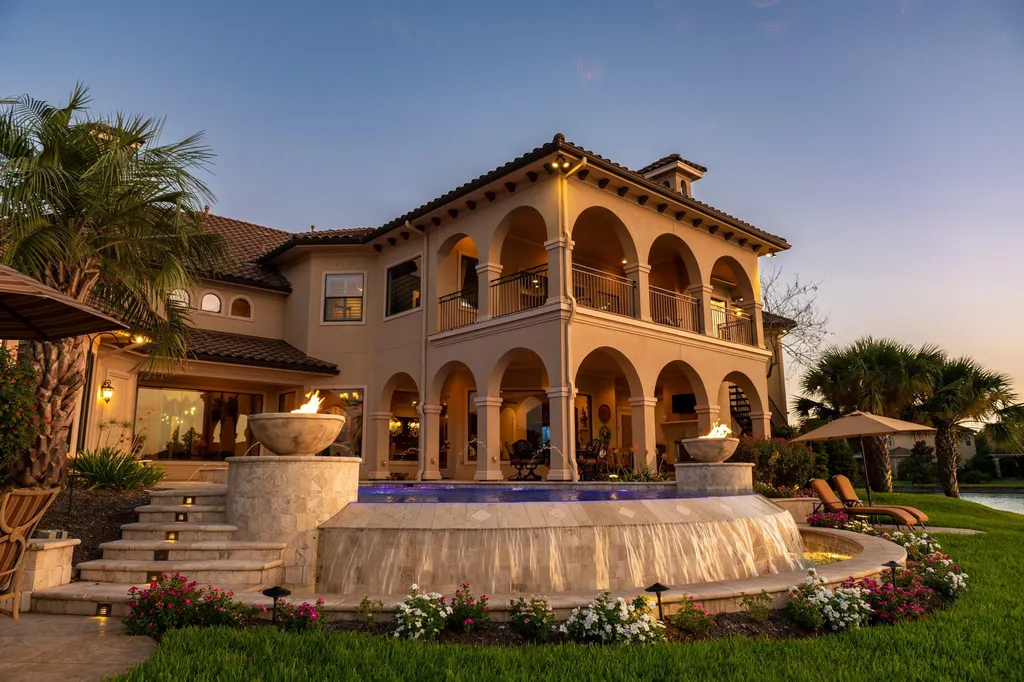 Elegant Katy Lakefront Estate With a Private Dock and Infinity Pool Is Pending at $2.599 Million 2 7614 Emerald Meadow Ct Katy TX 7749402