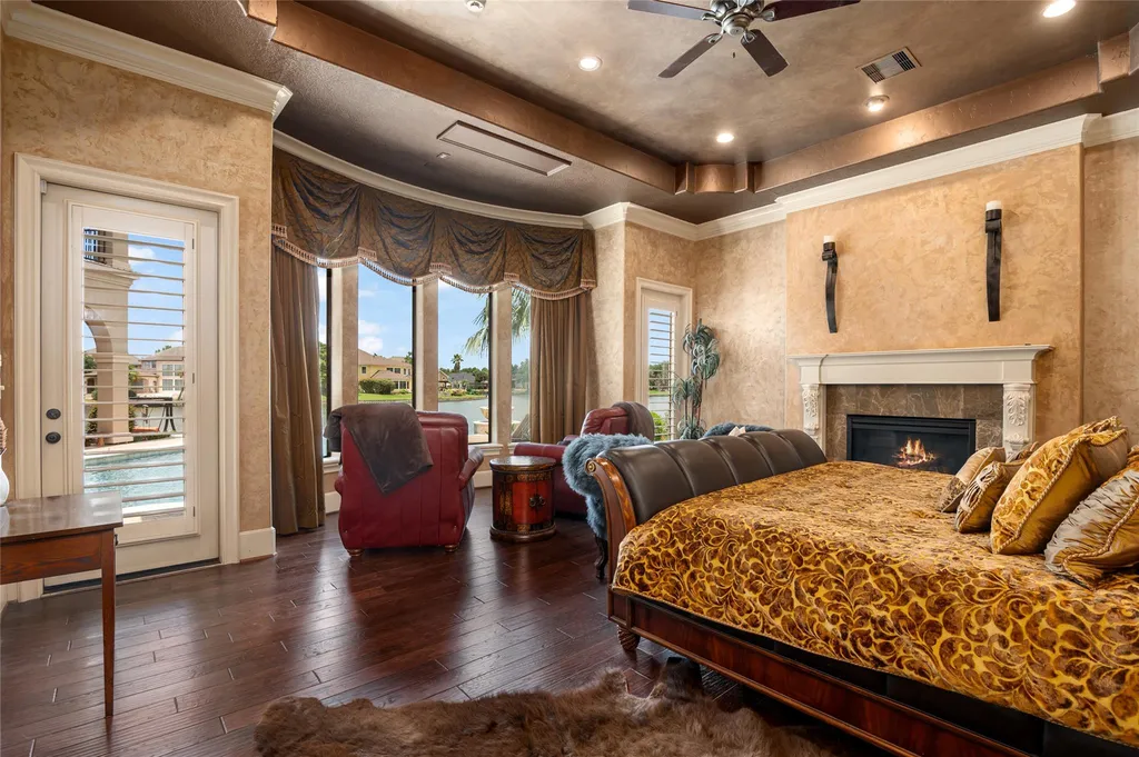 Elegant Katy Lakefront Estate With a Private Dock and Infinity Pool Is Pending at $2.599 Million 11 7614 Emerald Meadow Ct Katy TX 7749423