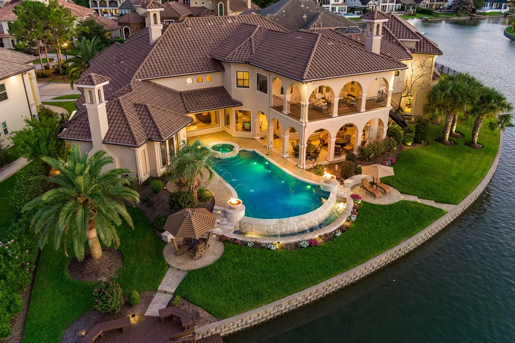 Elegant Katy Lakefront Estate With a Private Dock and Infinity Pool Is Pending at $2.599 Million 19 7614 Emerald Meadow Ct Katy TX 7749446