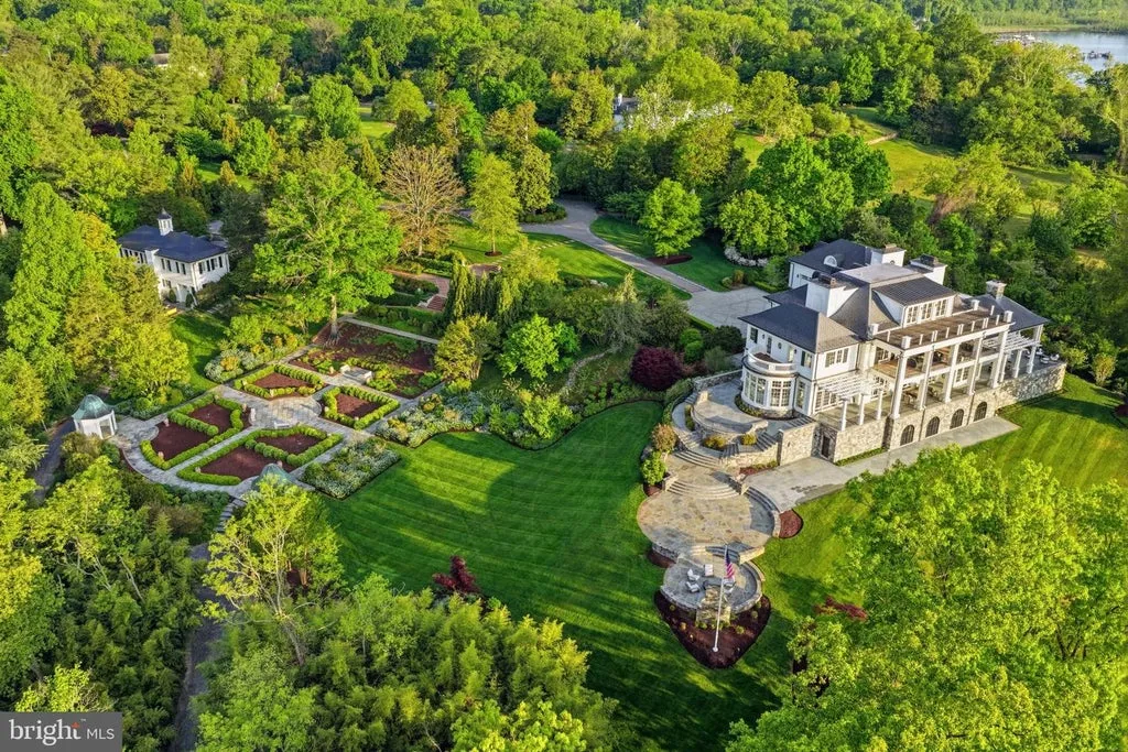 Virginia’s Most Expensive Home for Sale Is an Extraordinary Potomac River Estate on George Washington’s Former Mount Vernon Land, Asking $49.9 Million 4 7979 E Boulevard Dr Alexandria VA 22308009