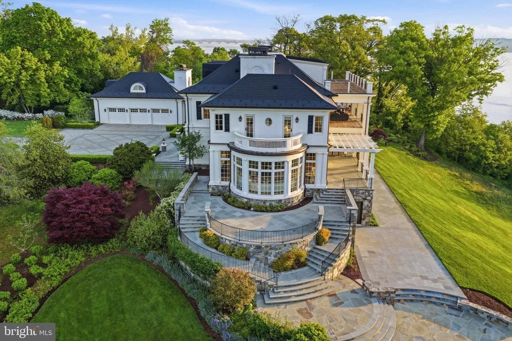 Virginia’s Most Expensive Home for Sale Is an Extraordinary Potomac River Estate on George Washington’s Former Mount Vernon Land, Asking $49.9 Million 6 7979 E Boulevard Dr Alexandria VA 22308014