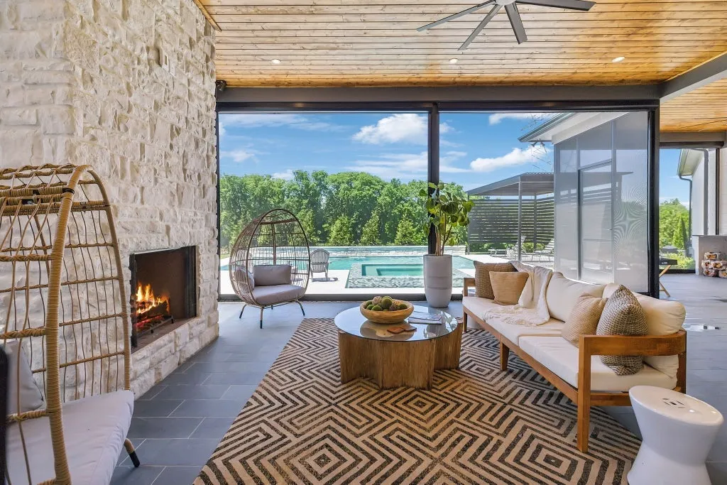 Newly Built Brentwood Estate With a Poolside Fireplace and Private-Access Guest Suite Lists for $3,949,000 14 8104 Turning Point Dr Lot 16 Brentwood TN57