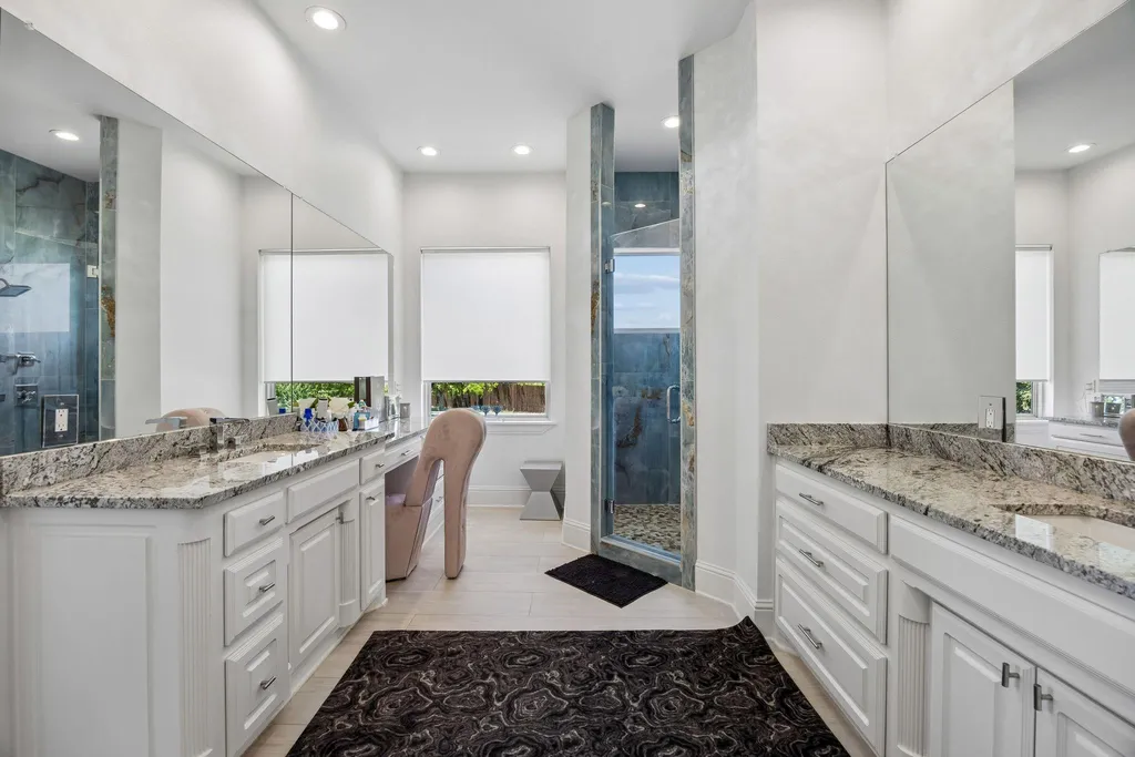 Expansive Fort Worth Estate With an Indoor Basketball Court and Nearly 20 Acres Lists for $2.295 Million 10 9516 Park Dr Fort Worth TX 7617919