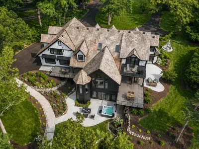 Reimagined Wisconsin Lakefront Estate With a Hillside Trolley Lists for $6,990,000 1 Reimagined Wisconsin Lakefront Estate With a Hillside Trolley Lists for $6,990,000