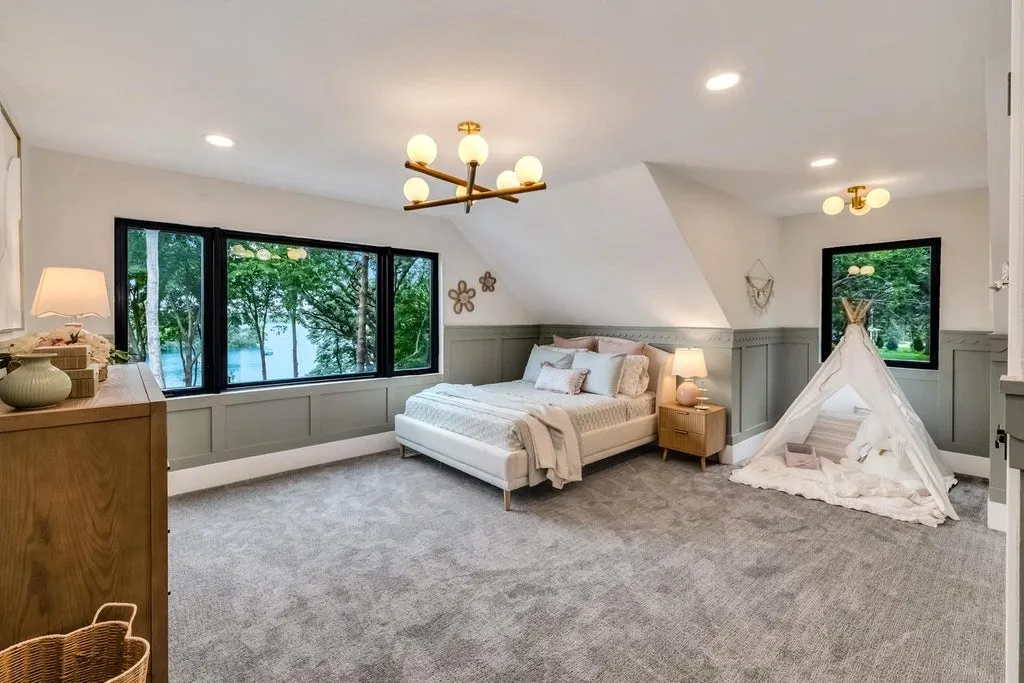 Reimagined Wisconsin Lakefront Estate With a Hillside Trolley Lists for $6,990,000 10 W335N5511 Island View LANE Nashotah WI46