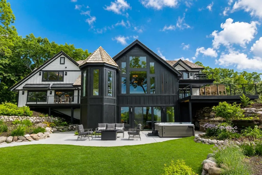 Reimagined Wisconsin Lakefront Estate With a Hillside Trolley Lists for $6,990,000 3 W335N5511 Island View LANE Nashotah WI74