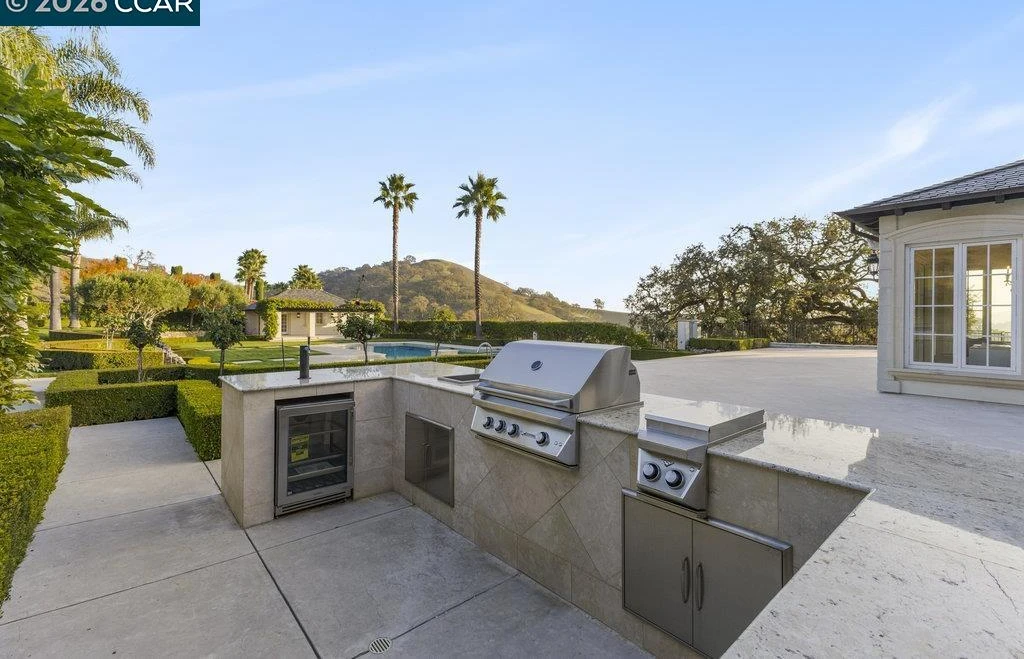 10 Serenity Ln Outdoor Barbecue Kitchen 10 Serenity Ln Outdoor Barbecue Kitchen