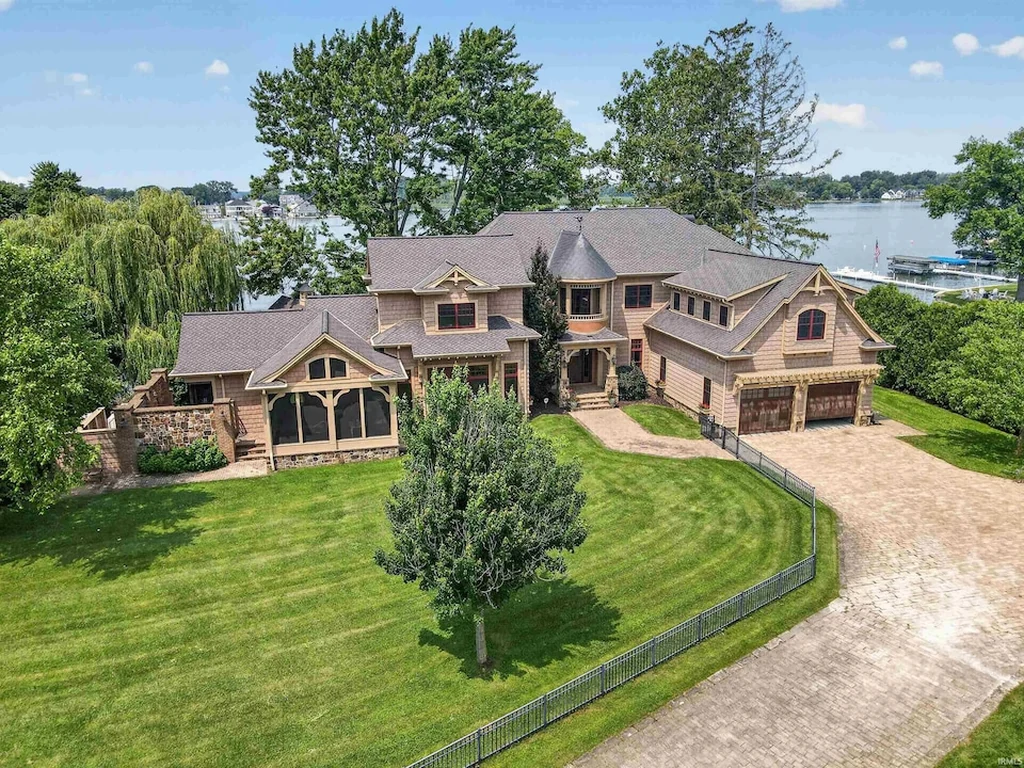 11751 N Black Point Rd – Main Residence and Garden Lawn Main Residence and Garden Lawn at 11751 N Black Point Rd, Syracuse, Indiana
