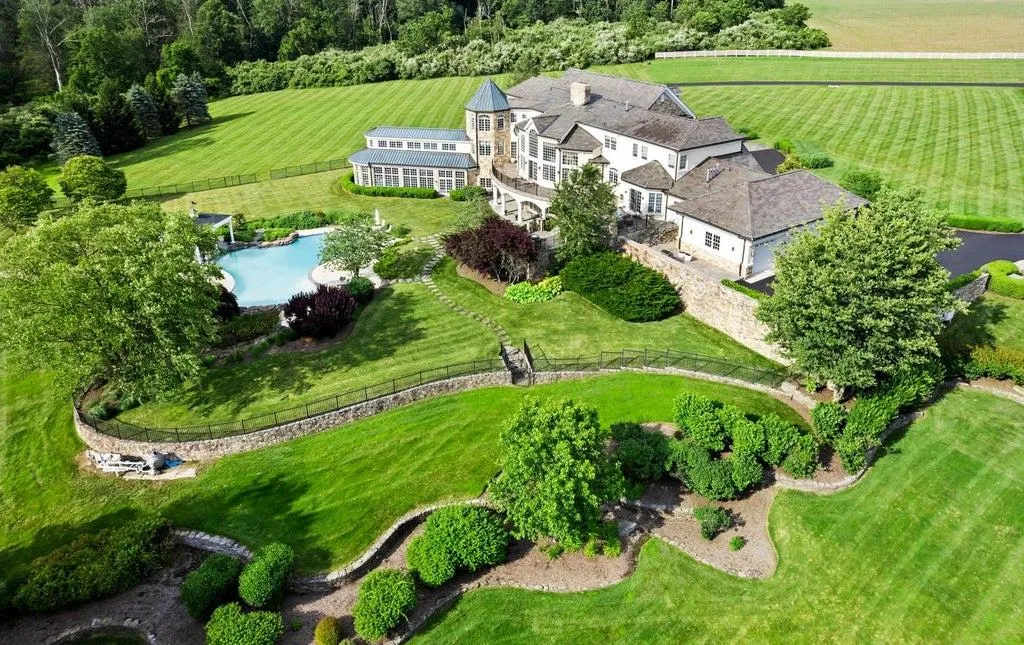Sprawling New Jersey Estate with Indoor and Outdoor Pools Spans Nearly 130 Acres, Asking $8,900,000 22 131 Harbourton Woodsville Rd Lambertville NJ 08530030