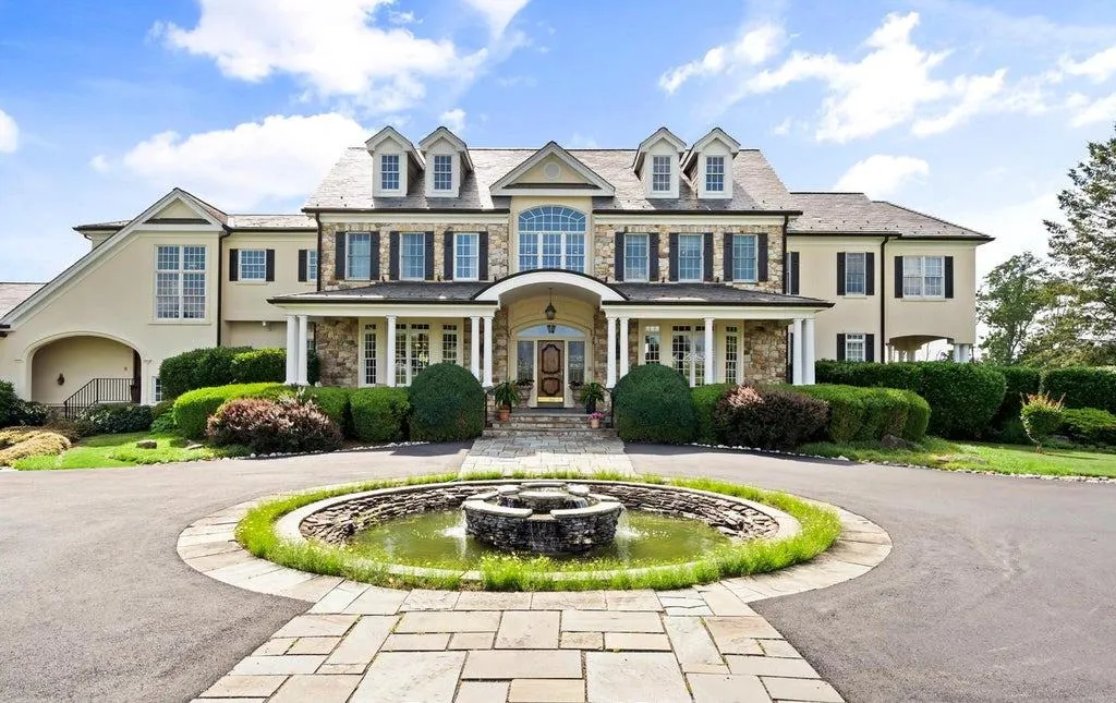 Sprawling New Jersey Estate with Indoor and Outdoor Pools Spans Nearly 130 Acres, Asking $8,900,000 21 131 Harbourton Woodsville Rd Lambertville NJ 08530035