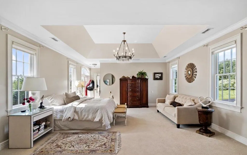 Sprawling New Jersey Estate with Indoor and Outdoor Pools Spans Nearly 130 Acres, Asking $8,900,000 6 131 Harbourton Woodsville Rd Lambertville NJ 08530063