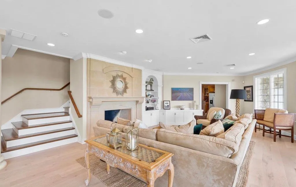 Sprawling New Jersey Estate with Indoor and Outdoor Pools Spans Nearly 130 Acres, Asking $8,900,000 13 131 Harbourton Woodsville Rd Lambertville NJ 08530100