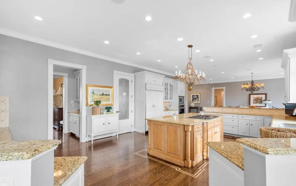 Sprawling New Jersey Estate with Indoor and Outdoor Pools Spans Nearly 130 Acres, Asking $8,900,000 5 131 Harbourton Woodsville Rd Lambertville NJ 08530111