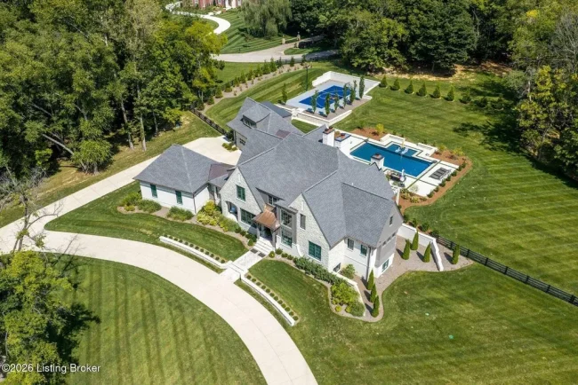 Newly Built Prospect Estate with a Pool, Sport Court and Separate Guest Apartment Lists for $4,995,000