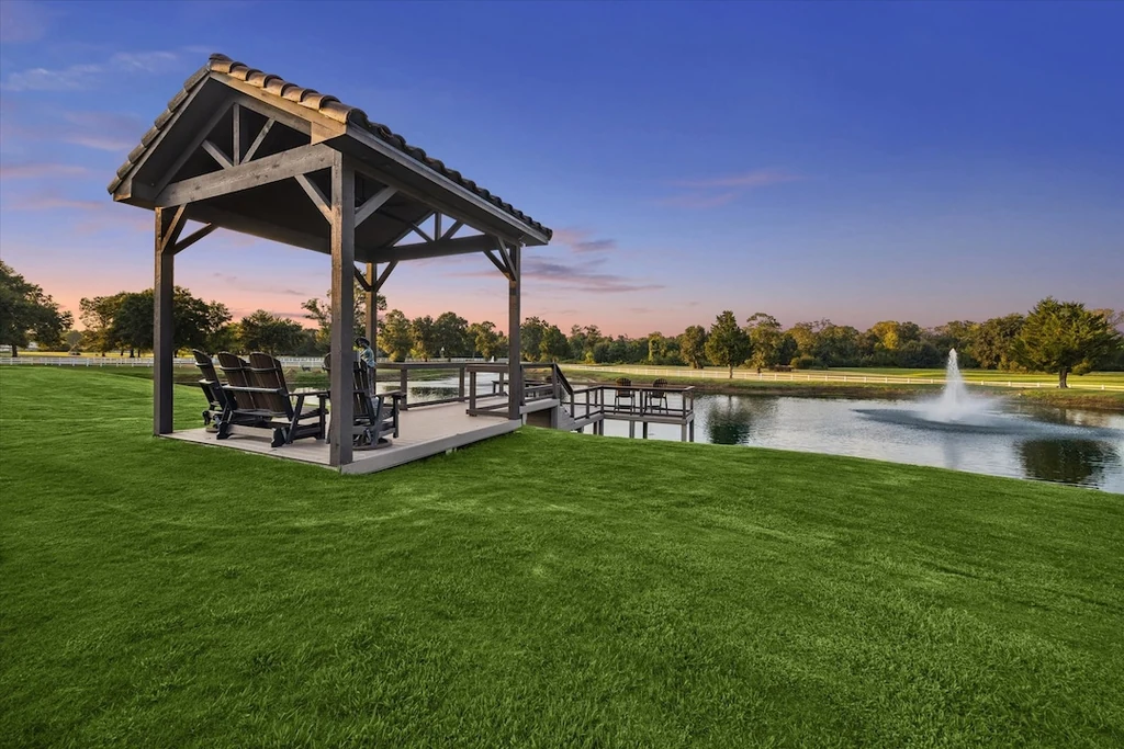 16830 Bridle Oak Dr – Private Pond Dock Private Pond Dock at 16830 Bridle Oak Dr, Cypress, Texas