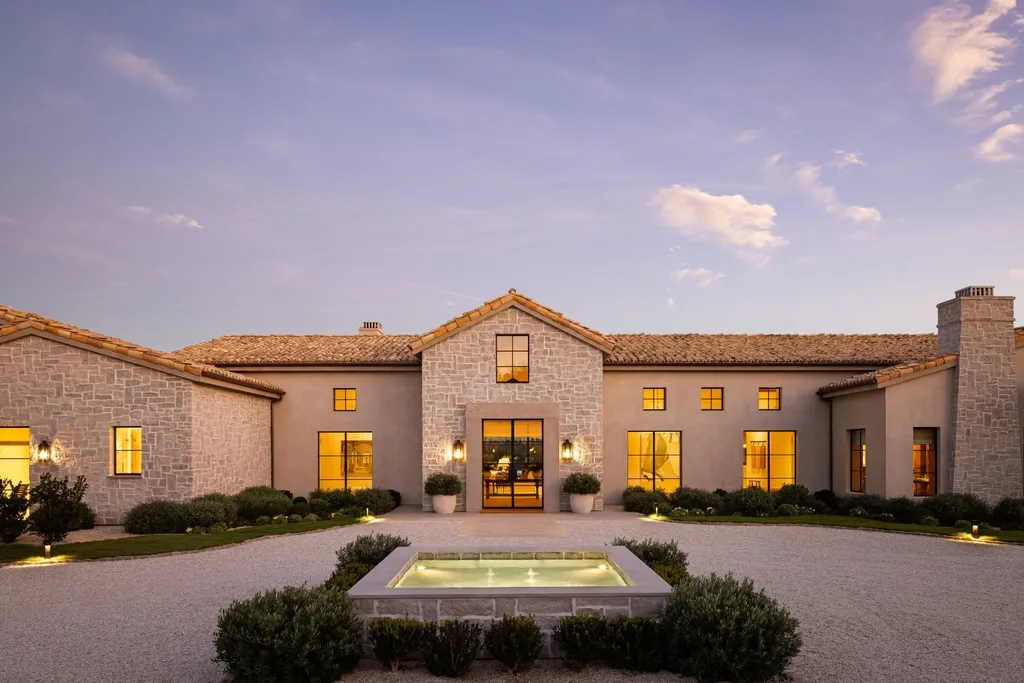 Newly Built Rancho Santa Fe Estate With Centuries-Old French Materials and Curated Art Lists for $29,000,000 3 17845 47 Via De Fortuna Rancho Santa Fe CA02