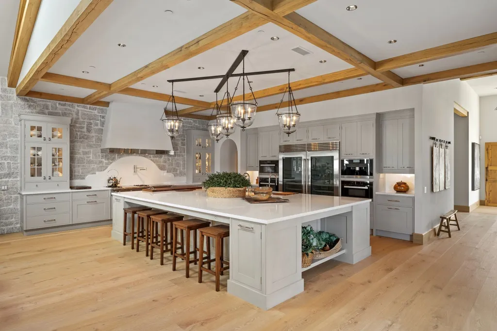 Newly Built Rancho Santa Fe Estate With Centuries-Old French Materials and Curated Art Lists for $29,000,000 10 17845 47 Via De Fortuna Rancho Santa Fe CA11