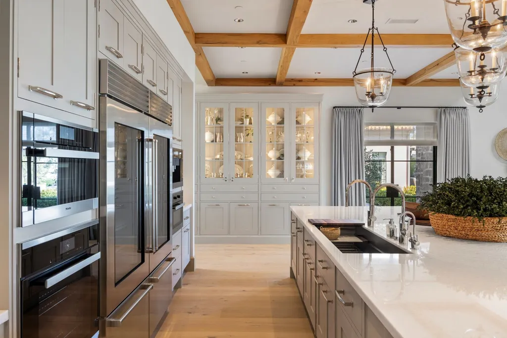 Newly Built Rancho Santa Fe Estate With Centuries-Old French Materials and Curated Art Lists for $29,000,000 11 17845 47 Via De Fortuna Rancho Santa Fe CA12