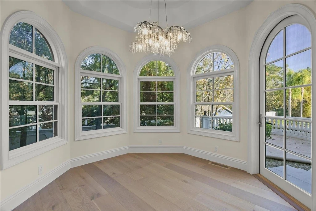18911 Decatur Rd Arched Breakfast Room 18911 Decatur Rd Arched Breakfast Room