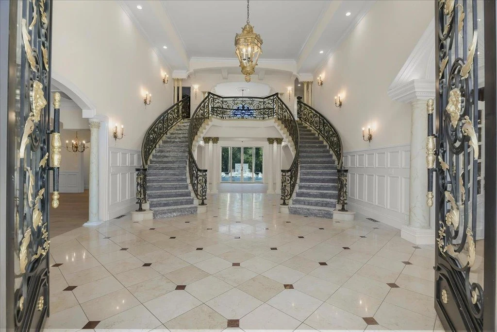 18911 Decatur Rd Double Staircase Entrance Hall 18911 Decatur Rd Double Staircase Entrance Hall