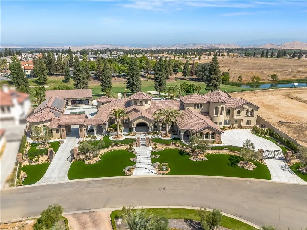 Newly Built Fresno Estate with a 13-Car Garage and 400-Gallon Saltwater Aquarium Hits the Market for $11,577,777 1 2230 E Spey Valley Fresno CA 9373003
