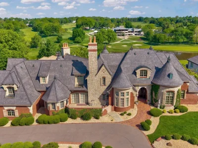 Timeless Springfield Golf Estate with a Three-Tier Terrace Facing the 9th and 18th Greens Lists for $2,995,000 1 Timeless Springfield Golf Estate with a Three-Tier Terrace Facing the 9th and 18th Greens Lists for $2,995,000