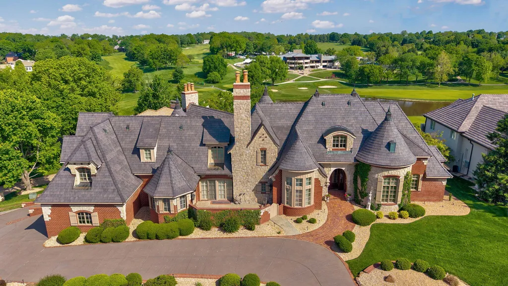 Timeless Springfield Golf Estate with a Three-Tier Terrace Facing the 9th and 18th Greens Lists for $2,995,000 24 3865 E Eaglescliffe Drive Springfield MO03