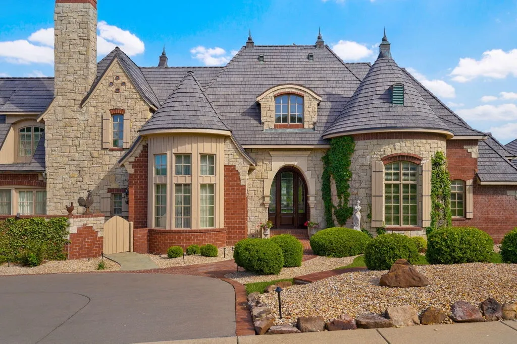 Timeless Springfield Golf Estate with a Three-Tier Terrace Facing the 9th and 18th Greens Lists for $2,995,000 3 3865 E Eaglescliffe Drive Springfield MO05