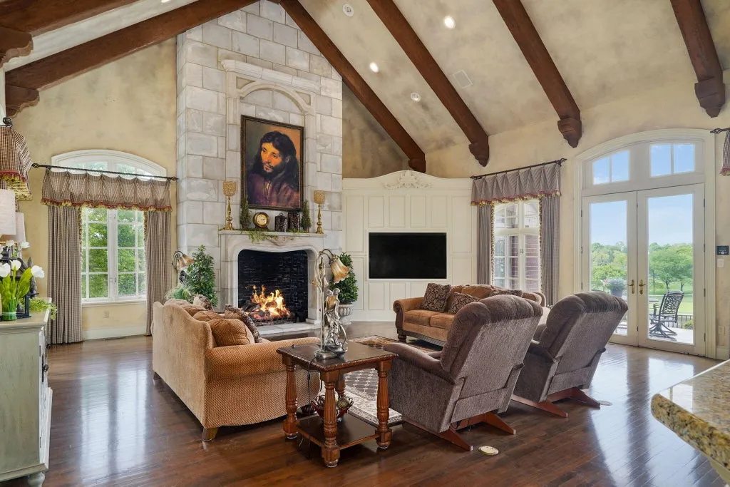 Timeless Springfield Golf Estate with a Three-Tier Terrace Facing the 9th and 18th Greens Lists for $2,995,000 6 3865 E Eaglescliffe Drive Springfield MO35