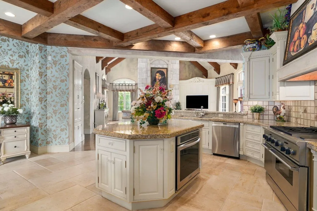 Timeless Springfield Golf Estate with a Three-Tier Terrace Facing the 9th and 18th Greens Lists for $2,995,000 12 3865 E Eaglescliffe Drive Springfield MO41
