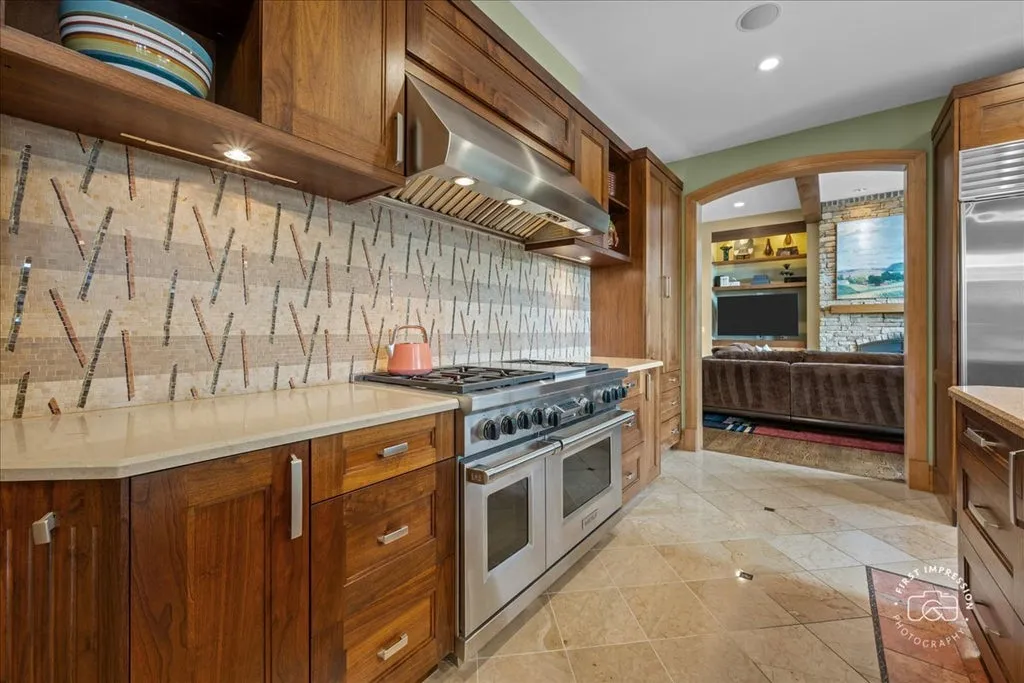 Prairie-Style Illinois Estate Bordering 200 Acres of Protected Forest Preserve Lists for $2,199,000 8 39W973 Crosscreek Ln St Charles IL 6017514