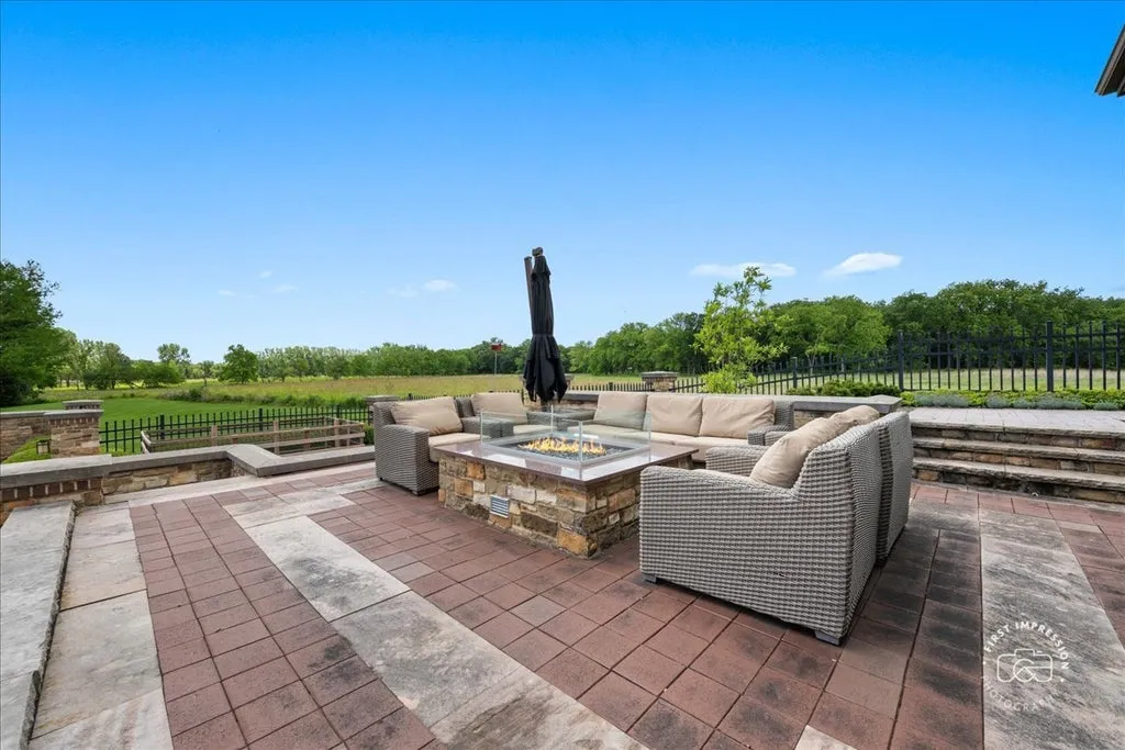 Prairie-Style Illinois Estate Bordering 200 Acres of Protected Forest Preserve Lists for $2,199,000 22 39W973 Crosscreek Ln St Charles IL 6017555