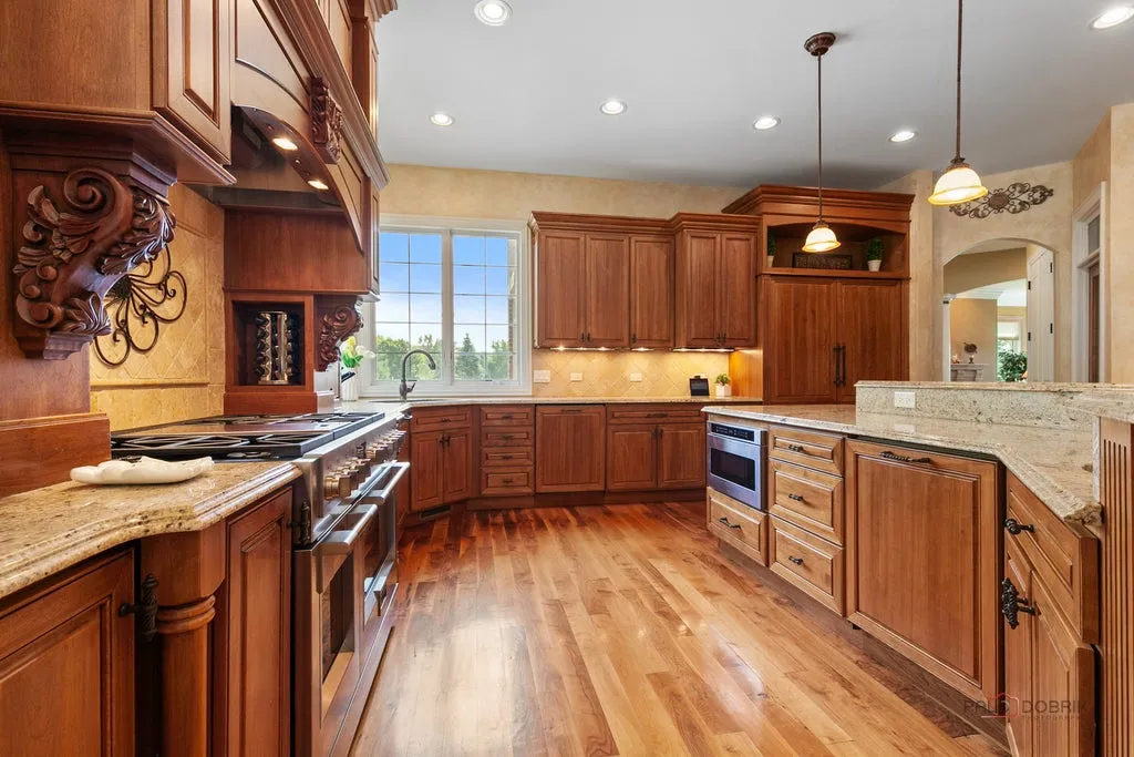 Sprawling Illinois Estate with a Private Beach and Stocked Fishing Pond Asks $2,299,000 8 4508 Farmington Ln Johnsburg IL 6005104