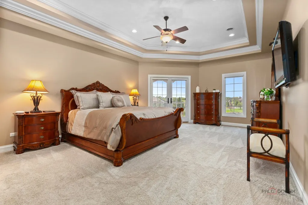 Sprawling Illinois Estate with a Private Beach and Stocked Fishing Pond Asks $2,299,000 10 4508 Farmington Ln Johnsburg IL 6005118