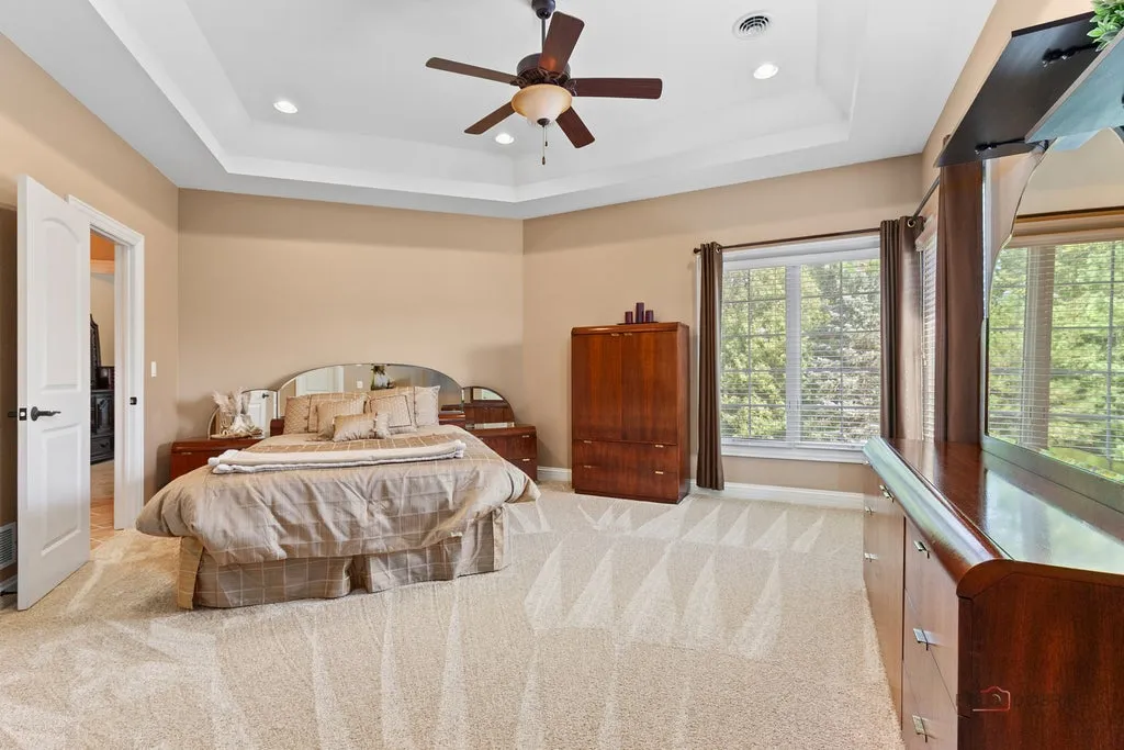 Sprawling Illinois Estate with a Private Beach and Stocked Fishing Pond Asks $2,299,000 14 4508 Farmington Ln Johnsburg IL 6005129