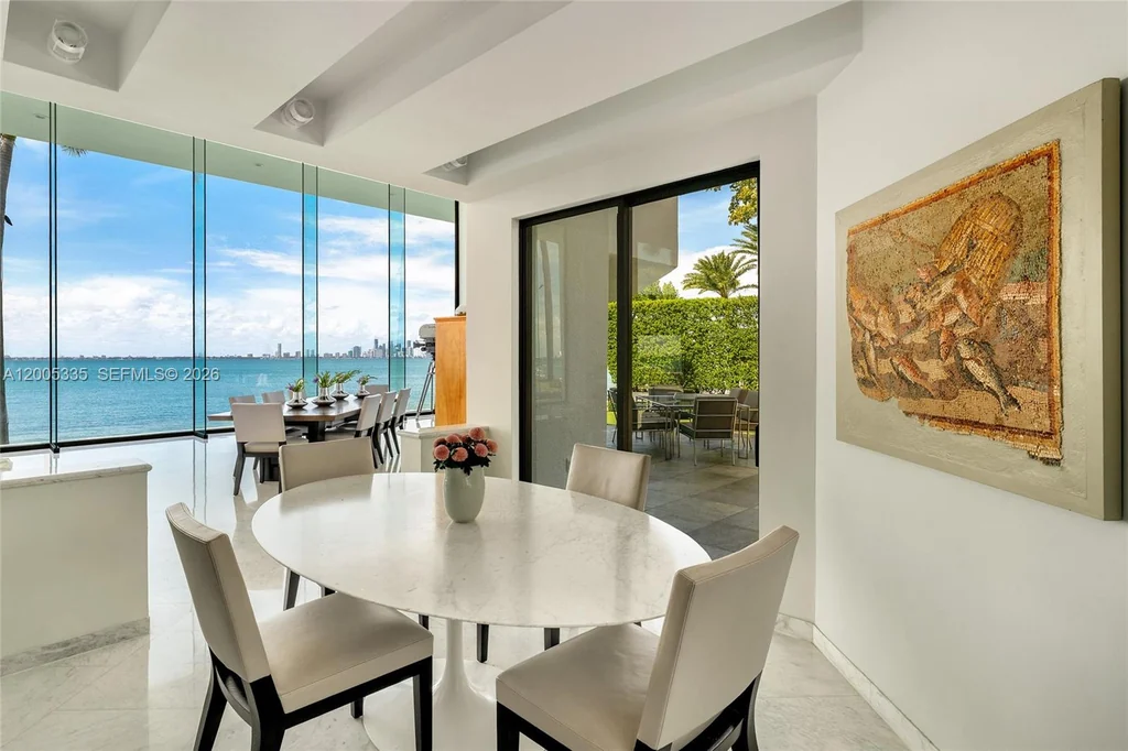 485 W Matheson Dr – Breakfast Area 485 W Matheson Dr, Key Biscayne: a rounded breakfast area enjoys views toward the bay.
