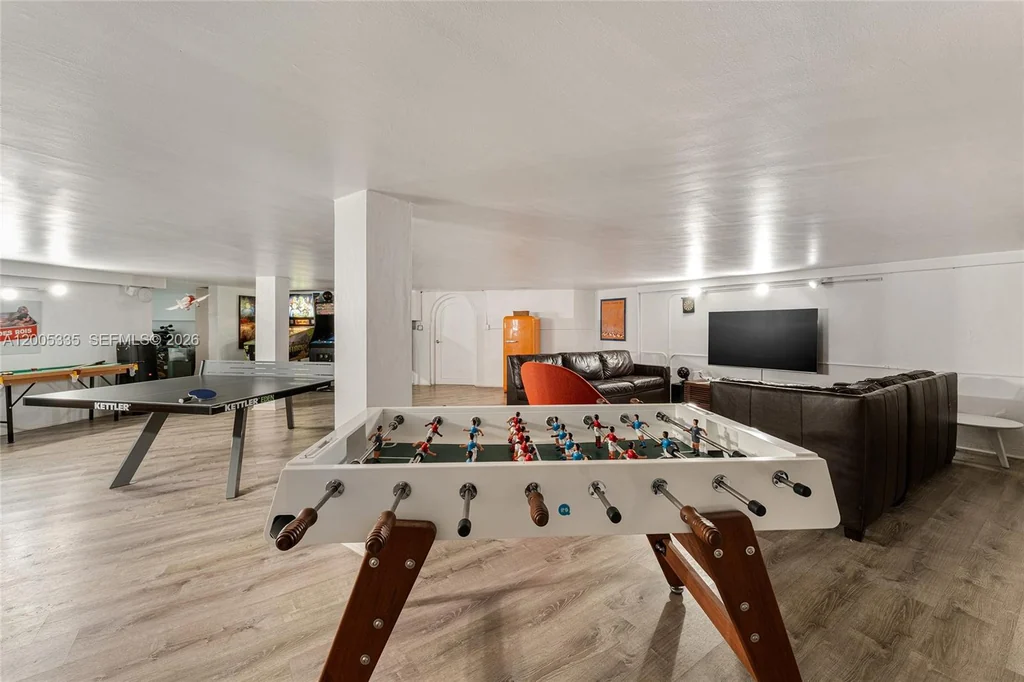 485 W Matheson Dr – Recreation Room 485 W Matheson Dr, Key Biscayne: the lower-level recreation area includes space for games and lounging.