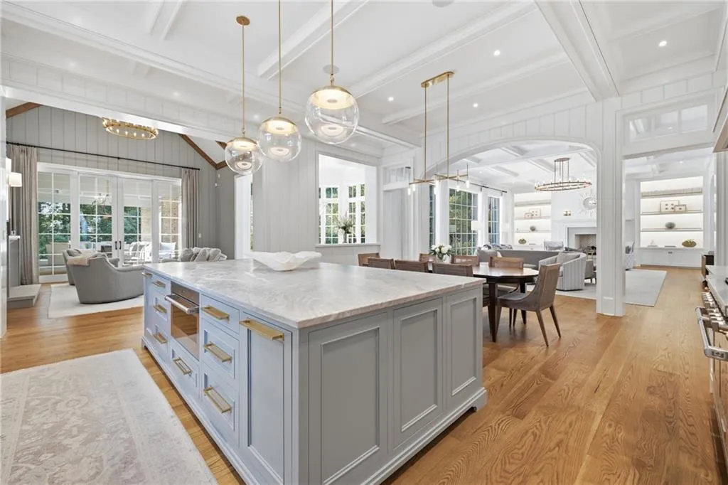 Georgia Estate With a Full Indoor Basketball Court and a Princeton-Inspired Library Lists for $18,900,000 17 5420 Buice Rd Johns Creek GA 30022021