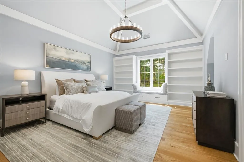 Georgia Estate With a Full Indoor Basketball Court and a Princeton-Inspired Library Lists for $18,900,000 15 5420 Buice Rd Johns Creek GA 30022066