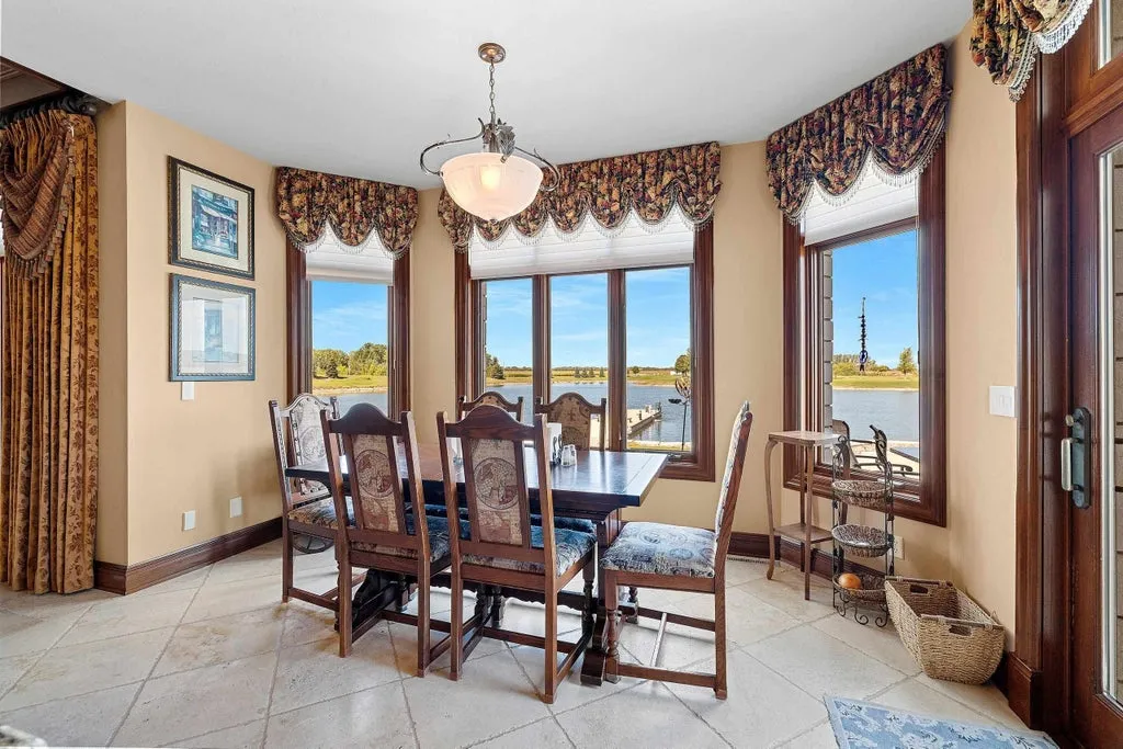 Lakefront Green Bay Estate with an Indoor Pool and Wood-Fired Pizza Oven Lists for $2,600,000 14 5696 School Dr Green Bay WI 5431327