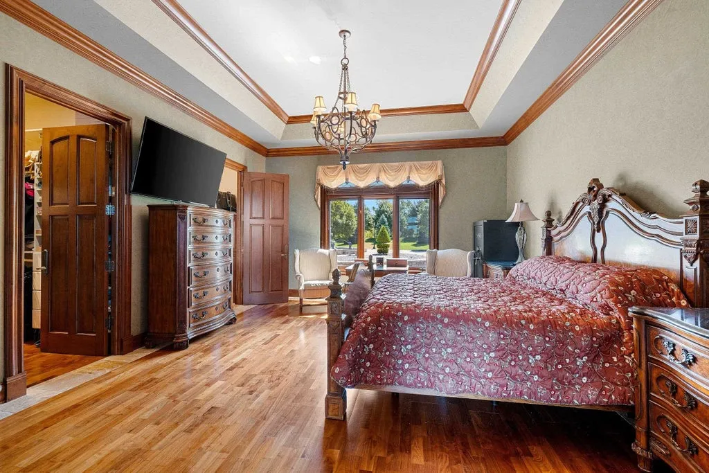 Lakefront Green Bay Estate with an Indoor Pool and Wood-Fired Pizza Oven Lists for $2,600,000 10 5696 School Dr Green Bay WI 5431337