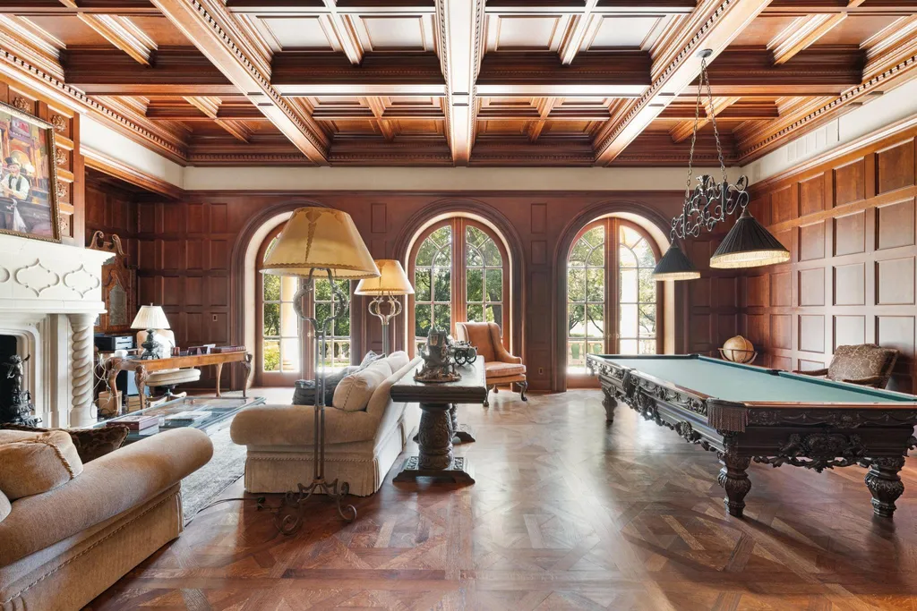 Secluded Plano Estate With a 20-Car Garage and Private One-Acre Pond Lists for $21,500,000 7 5817 Red Wolf Ln Plano TX 7509305