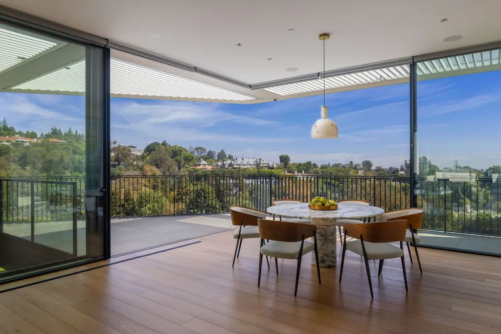 Award-Winning Bel-Air Estate Above the Country Club’s Fourth Green Lists for $37,995,000 12 638 Siena Way Los Angeles CA 9007709